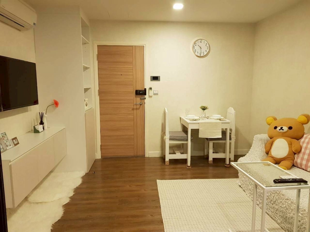 picture Ready to move in with a very warm welcome  - 2/12