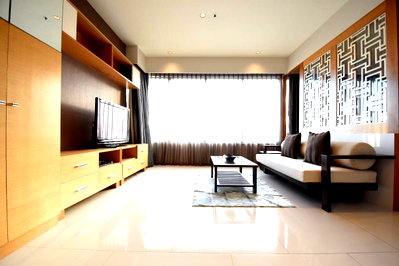 Condos for rent : 29th-Floor 1-BR At The Emporio Place Near BTS Phrom Phong (ID 511372)