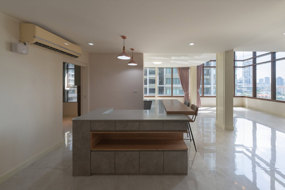 รูป เช่าคอนโด ดิ เอ็มโพริโอ เพลส สุขุมวิท 24 แบบ 2 ห้องนอน/น้ำ ขนาด 180 sqm. ID Line: ss_sunny89 - รูปที่ 1/6
