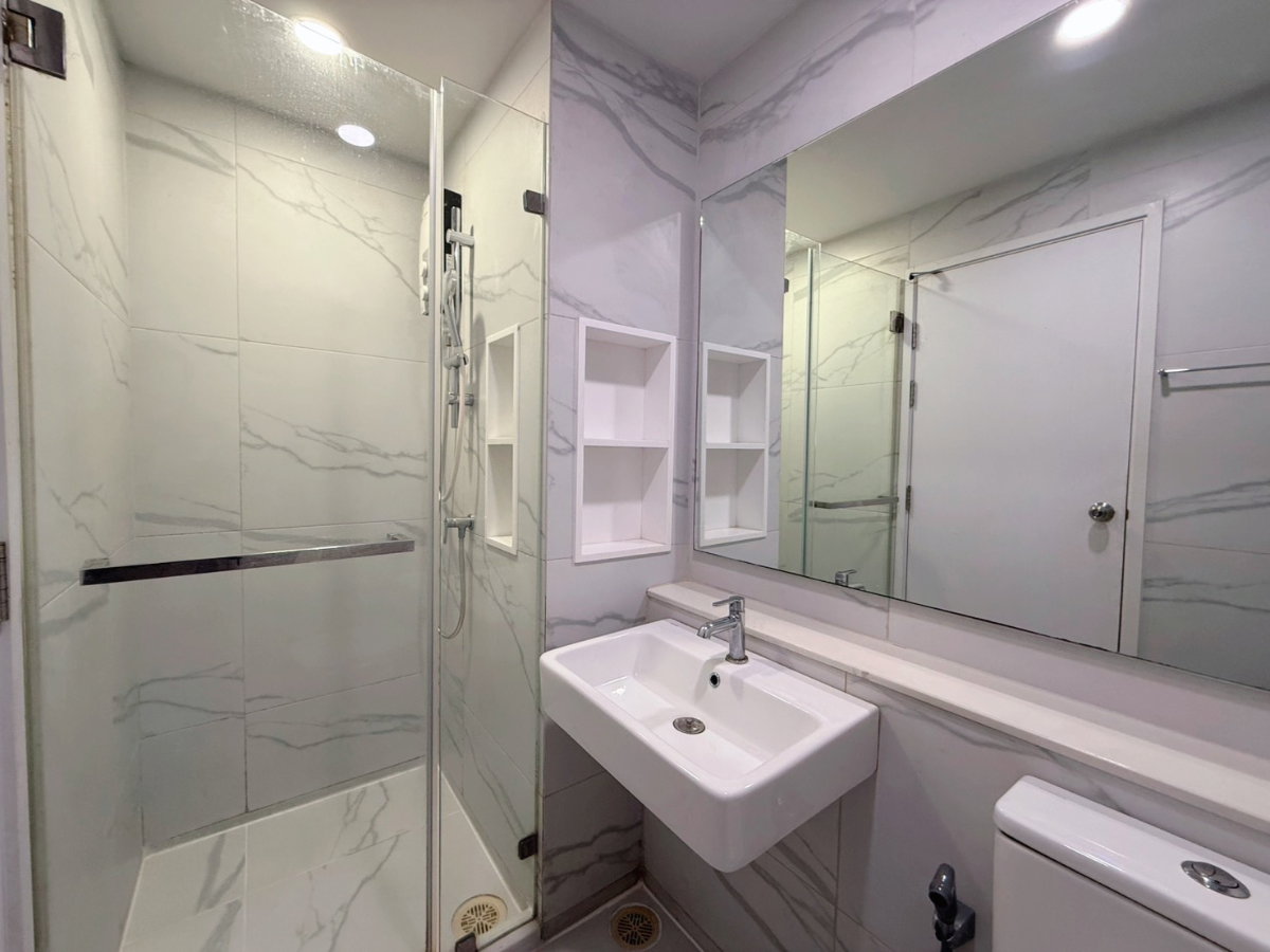 picture For sell Ciela Sriprathum condo - 13/17