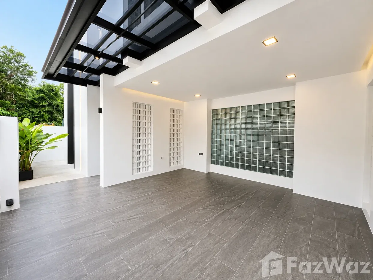 picture 3 Bedroom Villa for sale in Chalong, Phuket 6810865 - 5/38