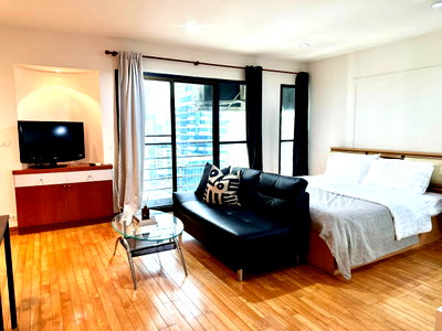 Condos for rent : 🟢Condo For Rent 🟢The Grand Regent📍Location BTS Ratchadamri ✨Fully-Furnished Type Studio📱ADD LINE @572aurac