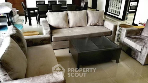 3-BR Condo at All Seasons Mansion Condominium near BTS Phloen Chit (ID 3341057)