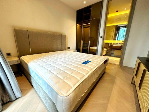 🟢LineID (With@): @Ressy |🧡(57 sqm) The Reserve Sathorn 🧡 🚅BTS Saladeng Available !!