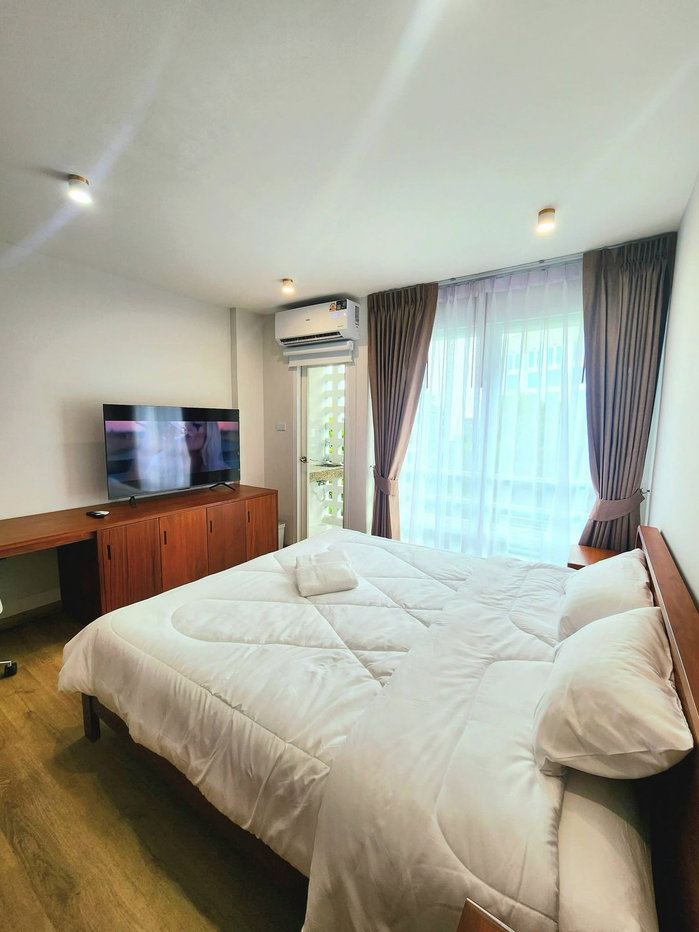 picture I-House Laguna Garden - 2/8