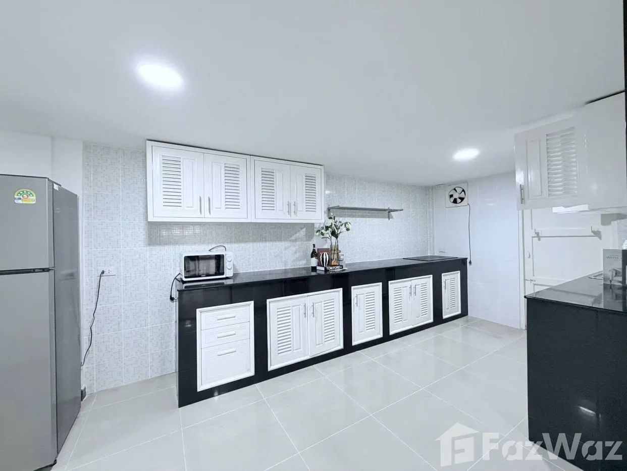รูป บ้านเดี่ยวให้เช่า 6 ห้องนอน ใน ห้วยขวาง, กรุงเทพมหานคร 6810885 - รูปที่ 6/28