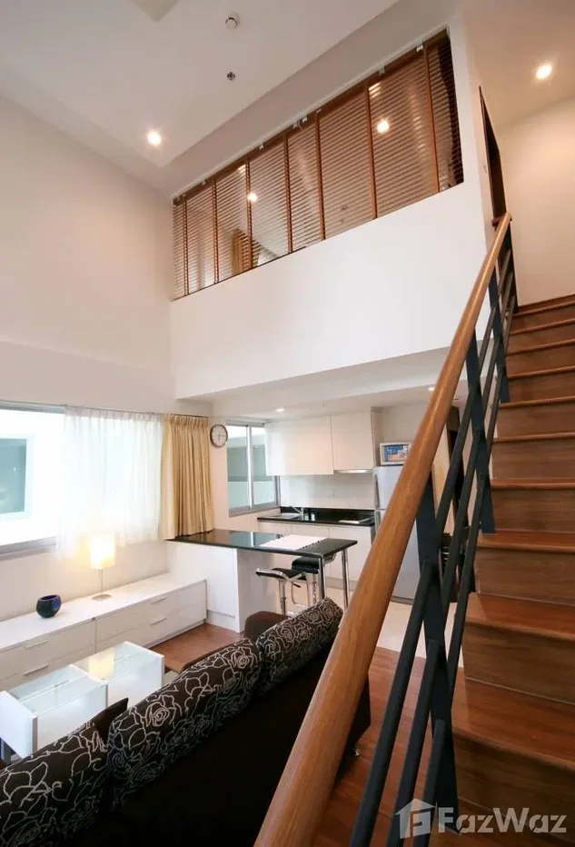 picture Modern Duplex Apartment in Central Bangkok 5776503 - 3/11