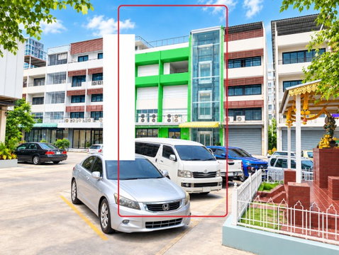 			a front lift installation 8Beds 4Baths The Mall Ramkhamhaeng Hospital.400m. 4.5-storey commercial building comprising 3 connected units,          