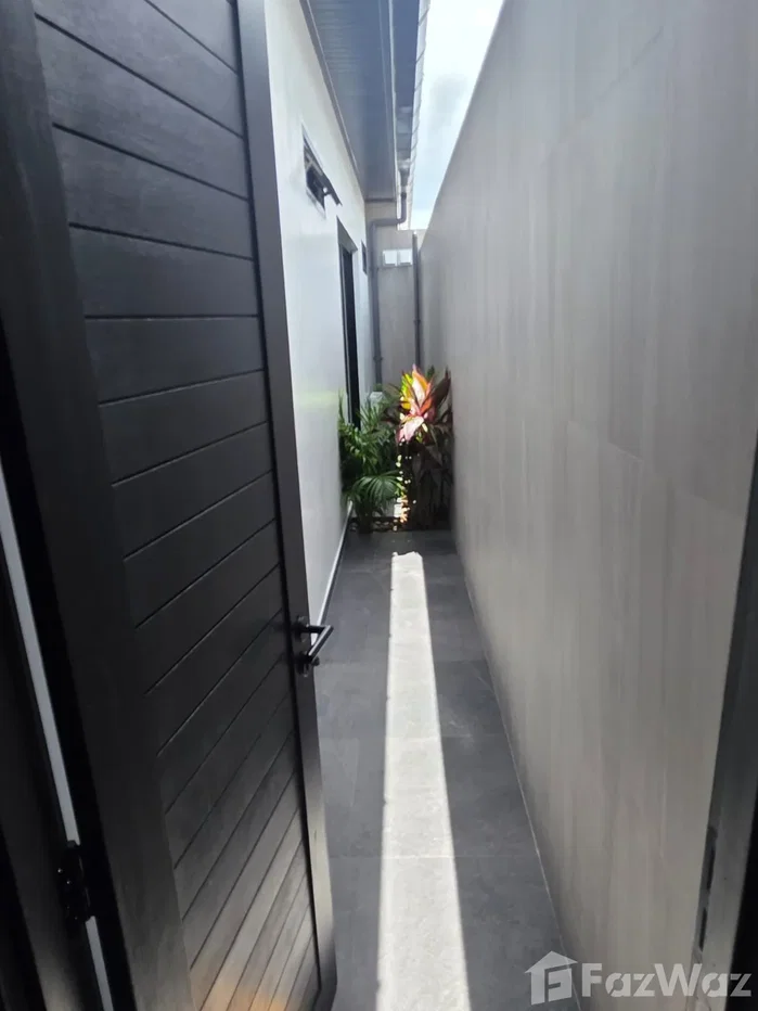 picture 2 Bedroom Villa for sale in Rawai, Phuket 6810067 - 11/25