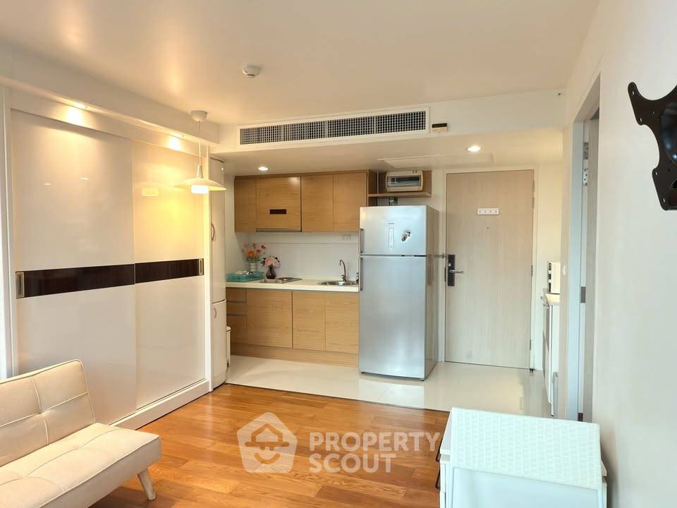 picture 1-BR Condo at Focus On Saladaeng Condominium near MRT Si Lom (ID 3342378) - 7/15