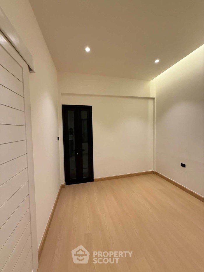 รูป ทาวน์เฮ้าส์ 3-ห้องนอน ใน จันทรเกษม (ID 3338538) - รูปที่ 15/40
