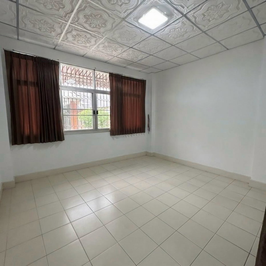 รูป LTHC16265 - House For Rent | Sukhumvit 34 | Near BTS Thonglor | 200+ Sq.m. | 3 Beds | 2 Parking | 100K/Month - รูปที่ 5/7