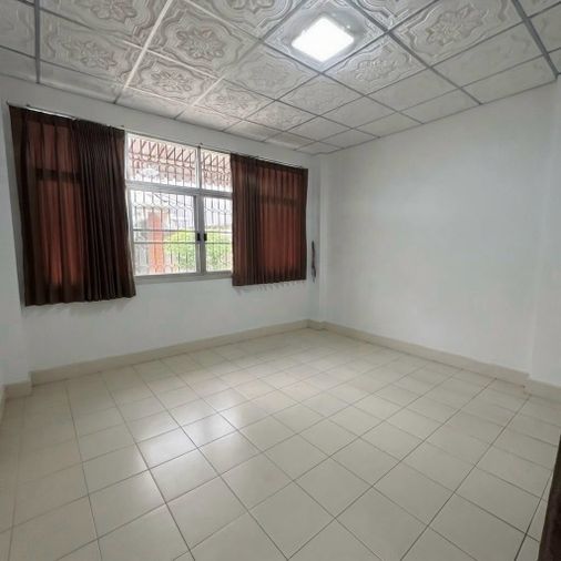 3-bed house for rent, 200 sqm, 25 sq wah, Watthana