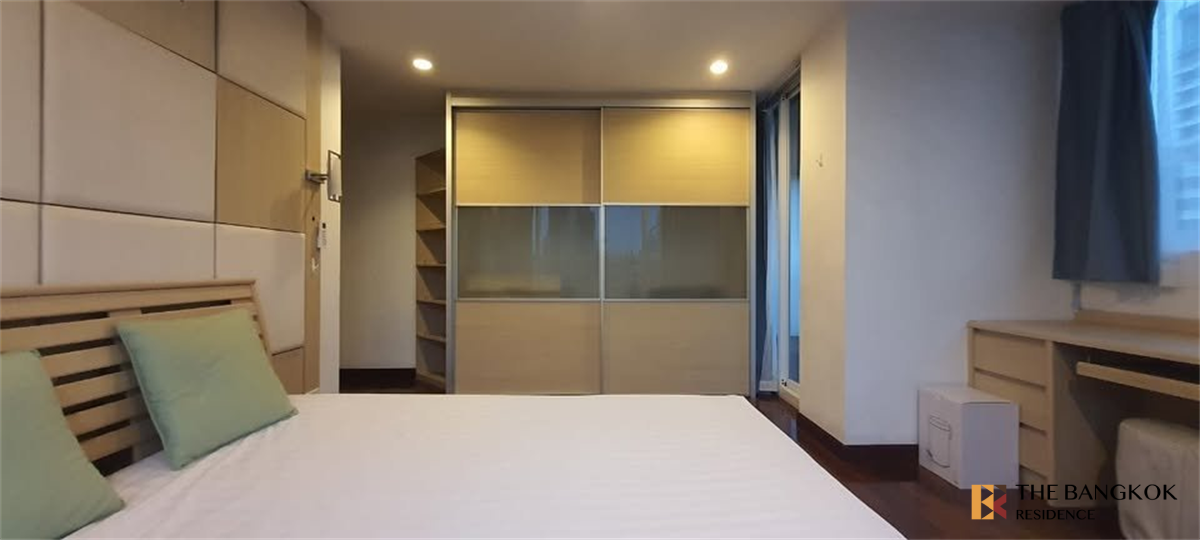 picture Urbana Langsuan - 8/10