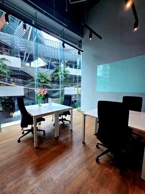 Office for rent Watthana : Service Office&co-working in W-District Phrakanong on Sukhumvit Road. this location enhances client proximity and professional visibility.