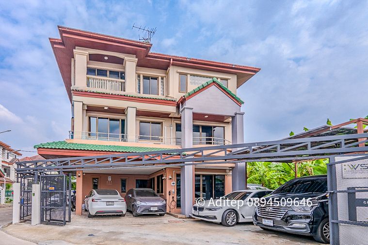 3-bed house for rent, 200 sqm, 58.5 sq wah, Wang Thonglang