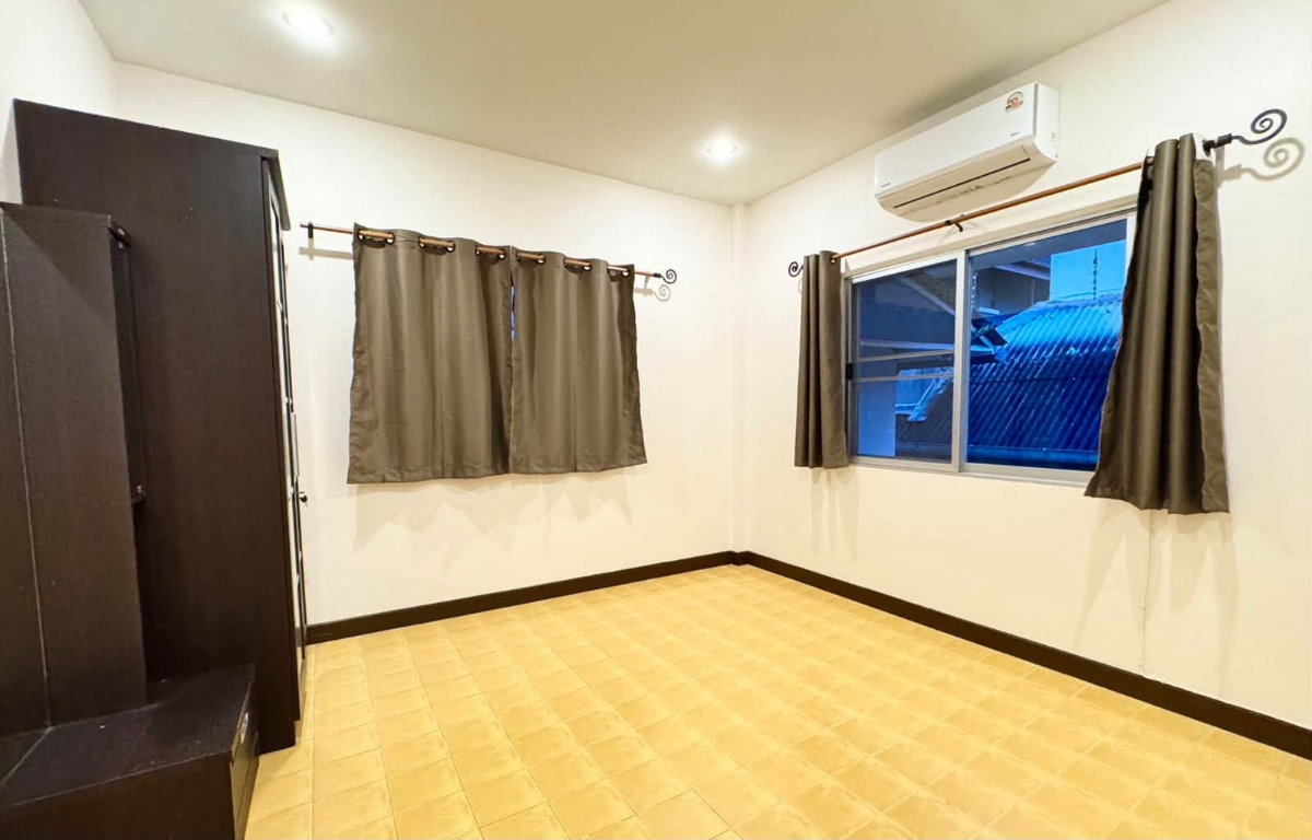 รูป POS บ้านเดี่ยวหลังใหญ่ ในหมู่บ้านคัทลียา หนองจ๊อม พร้อมเข้าอยู่ ฟรี WiFi เฟอร์และเครื่องใช้ไฟฟ้าครบ (โทร/ไลน์ 088-5986998) - รูปที่ 17/28