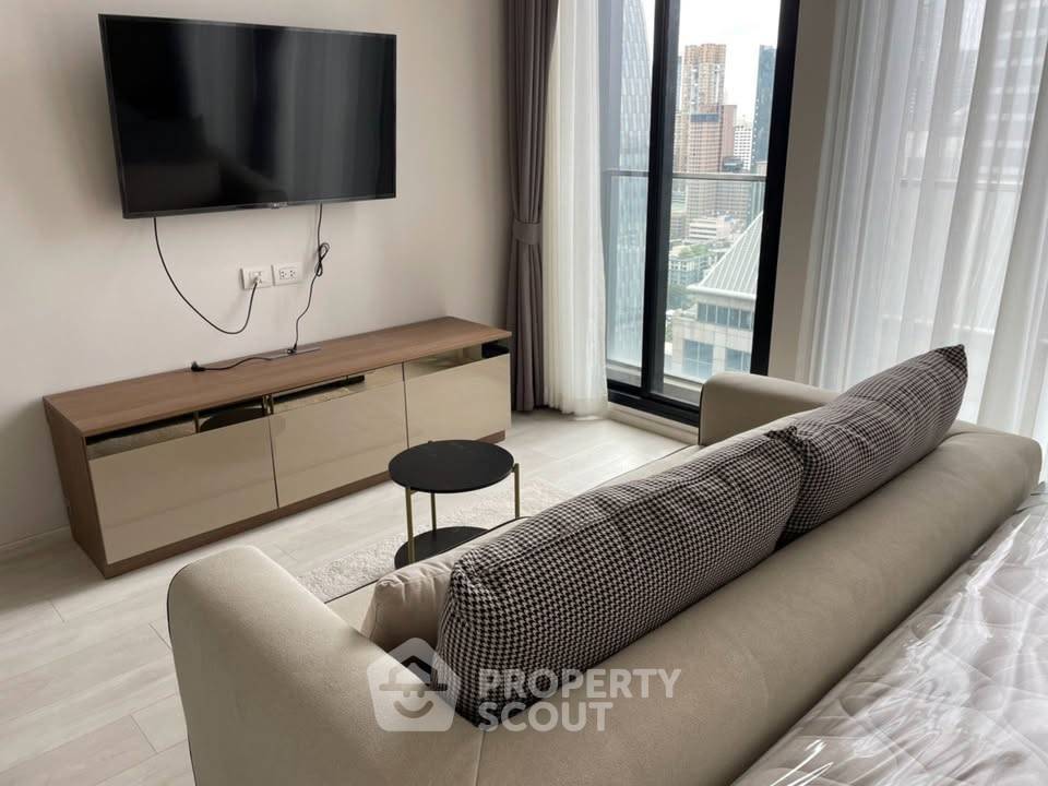 รูป ห้อง 1 ห้องนอน ชั้น 28 ขนาด 45 ตร.ม. Noble Ploenchit ใกล้ BTS เพลินจิต 100 ม. (ID 3342410) - รูปที่ 2/16