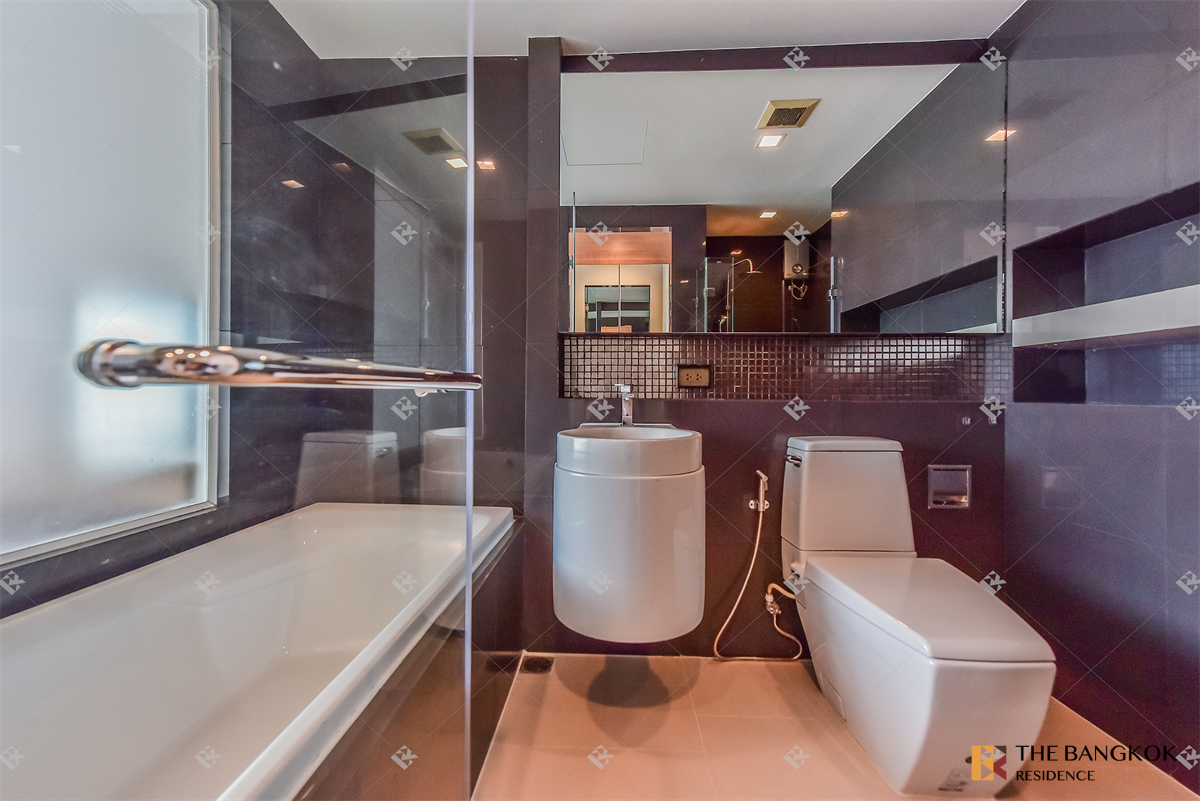 picture RHYTHM Sathorn Hurry to book!! Limited quantity near BTS Saphan Taksin - 2/10