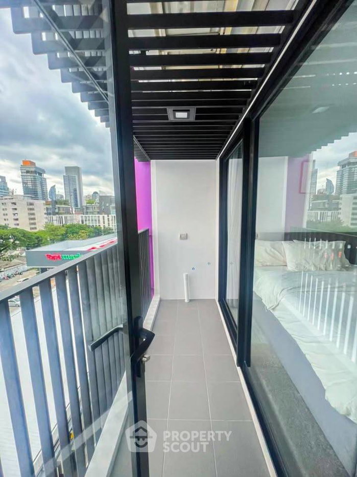 picture 1-BR Condo At XT Ekkamai, Sukhumvit Near BTS Thong Lor (ID 3342400) - 2/8