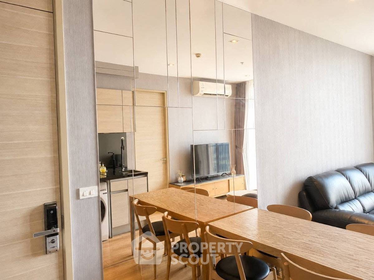 picture 33rd-Floor 2-BR At Park Origin Phrom Phong Near BTS Phrom Phong (ID 3341005) - 3/9