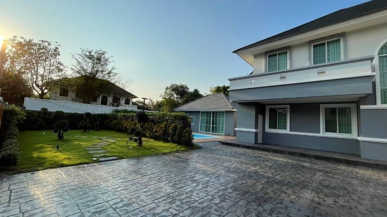 5-bed house for rent, 320 sqm, 400 sq wah, Baan Suan Neramit Watcharaphon - Permsin