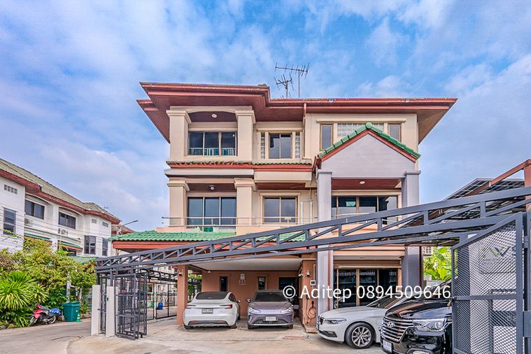 3-bed house for rent, 200 sqm, 58.5 sq wah, Wang Thonglang