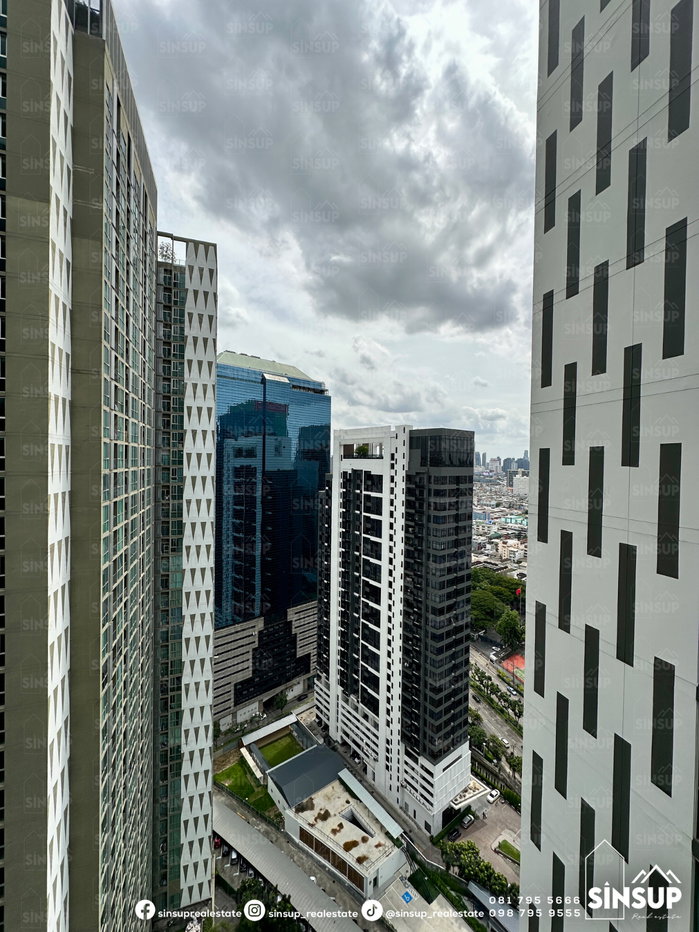 picture 🌆 For Rent | 𝐍𝐨𝐛𝐥𝐞 𝐑𝐞𝐯𝐨𝐥𝐯𝐞 𝐑𝐚𝐭𝐜𝐡𝐚𝐝𝐚 Spacious Combined Unit, 52 Sq.m. | 2 Bedrooms | Near MRT Thailand Cultural Centre - 5/20