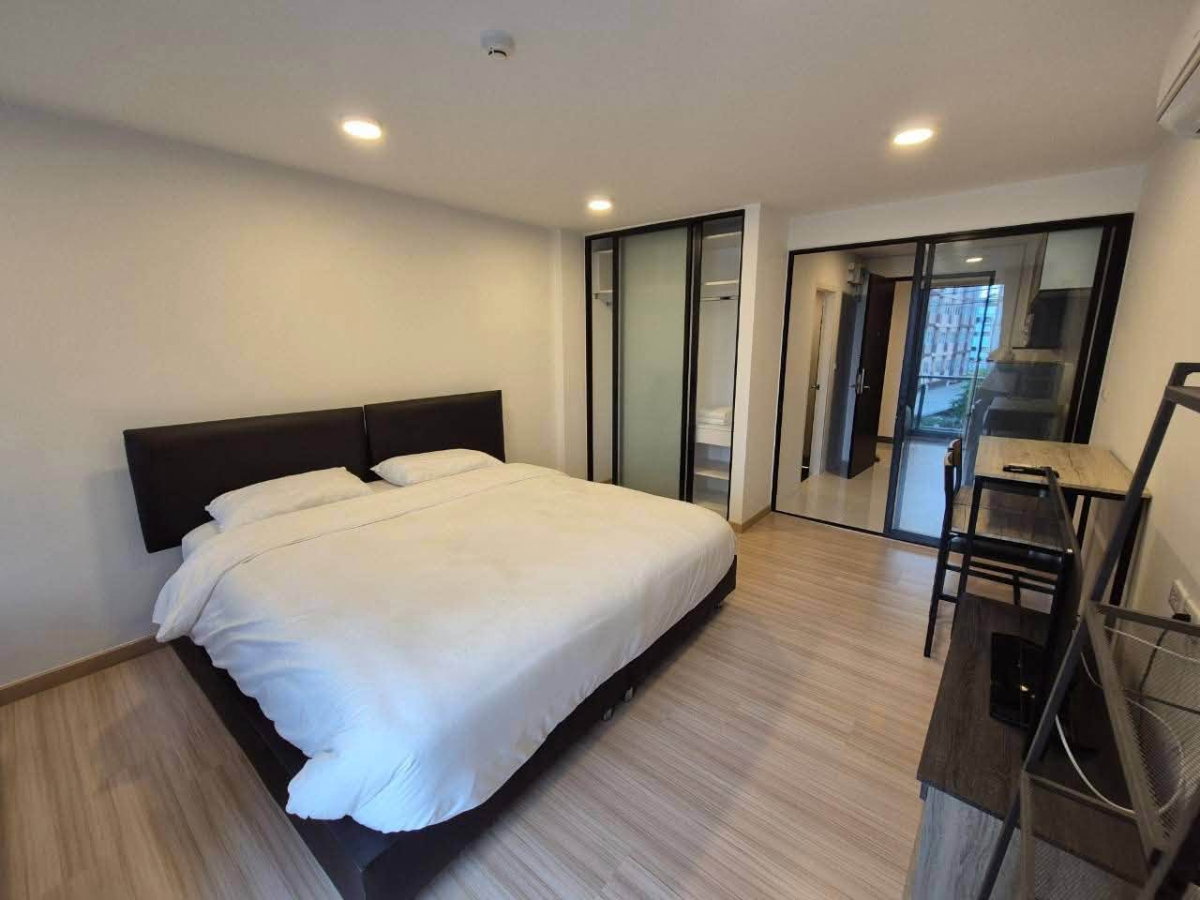 รูป Chateau In Town Pinklao Pet friendly ห้องสวย ราคาดี สอบถามเพิ่มเติมได้ที่ Line @condorental - รูปที่ 4/16