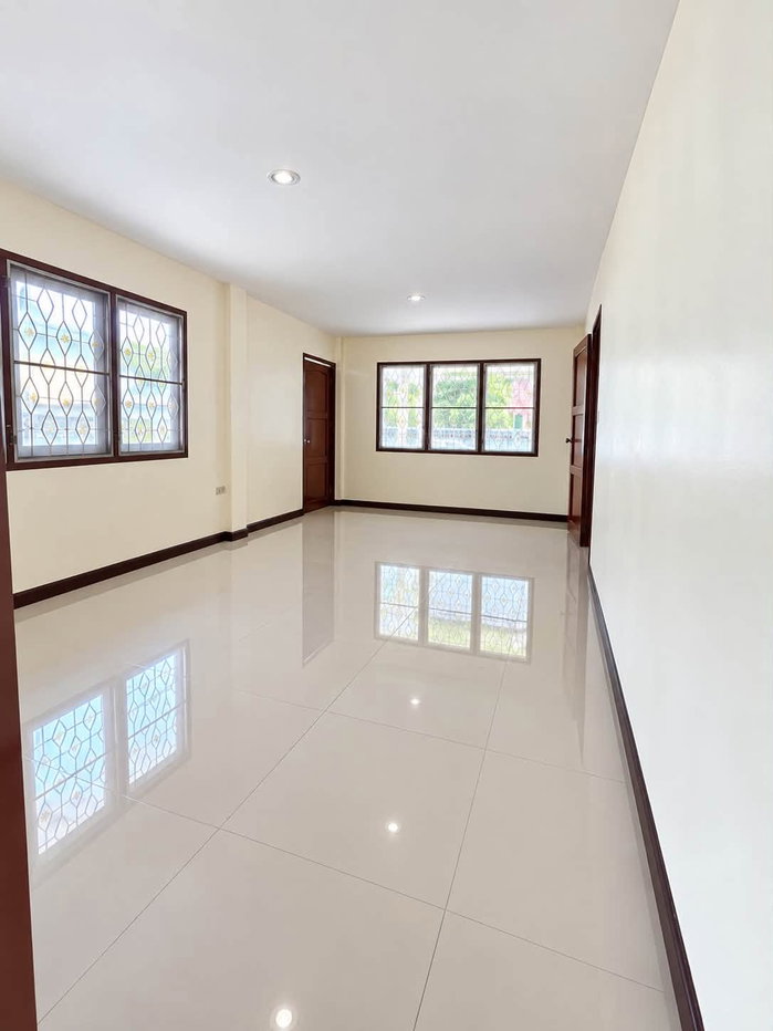 รูป ให้เช่าบ้านเดี่ยวพื้นที่เยอะมาก ใกล้ รพ.สมเด็จ ณ ศรีราชา - รูปที่ 9/13
