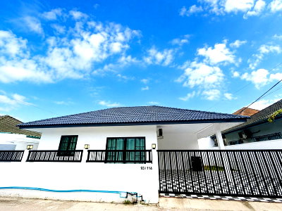 เช่าบ้านเดี่ยว ชลบุรี : ให้เช่า บ้านเดี่ยว ฉัตรแก้ว 5  (3 ห้องนอน & 2 ห้องน้ำ) 