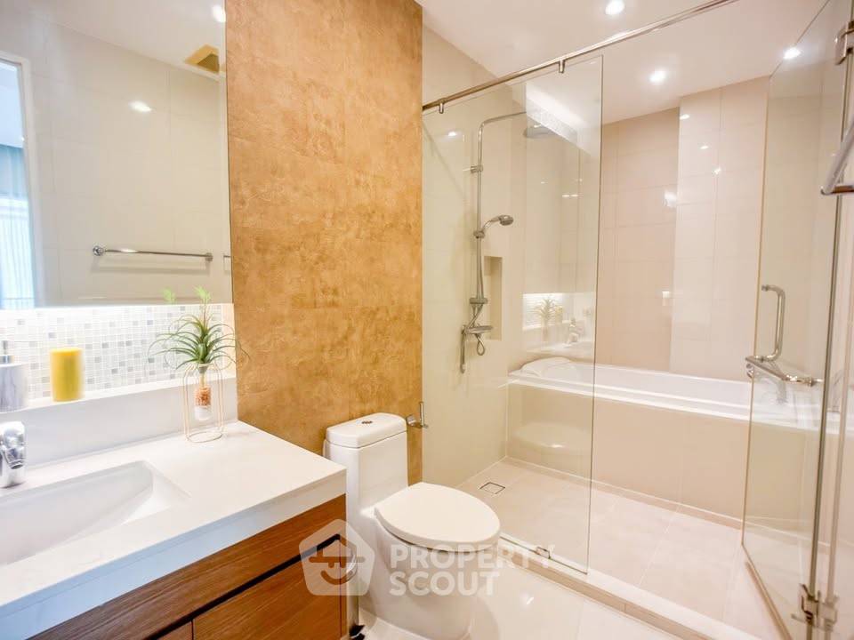 picture 15th-Floor 2-BR At Bright Sukhumvit 24 Near BTS Phrom Phong (ID 3343125) - 13/15