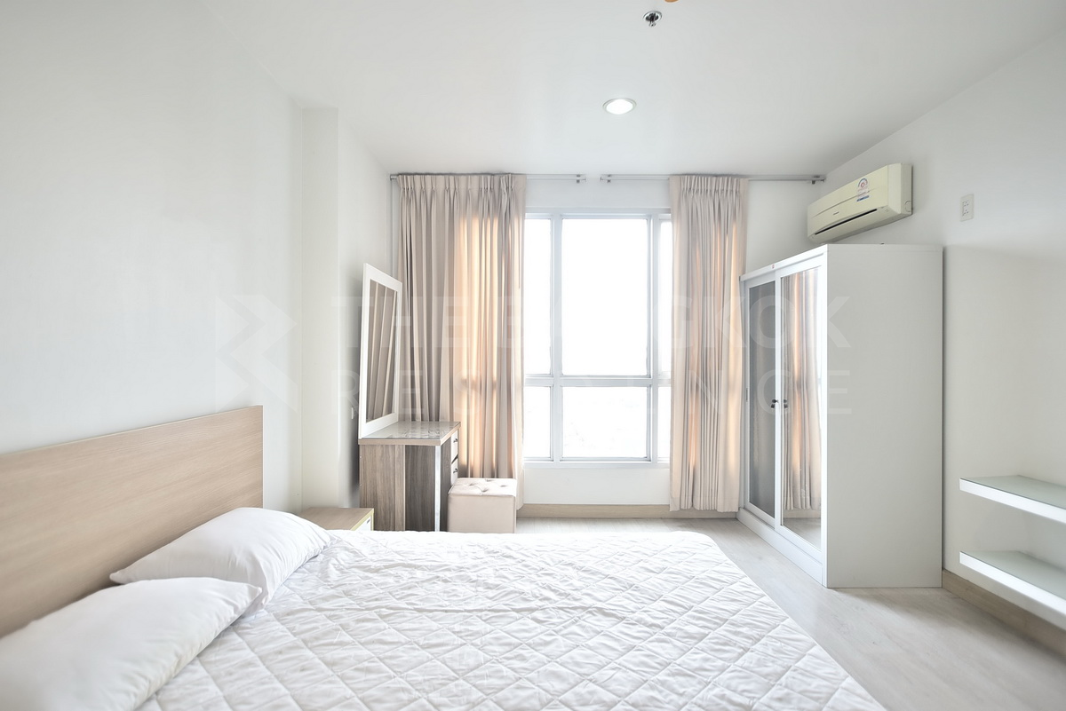 picture Life@Ratchada - Huaikhwang near MRT Huai Khwang Station Easy Travel, Fully Utilized Space - 7/10