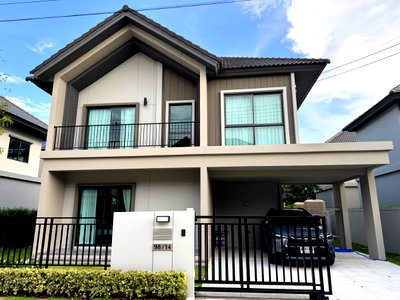 Houses for rent Pathumthani : [For rent] Venue Portrait (Donmuang-Chaengwattana) 3 Bed 3 Bath 2 parking