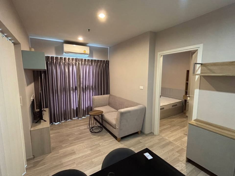 picture Ready to move in with a very warm welcome - 2/9