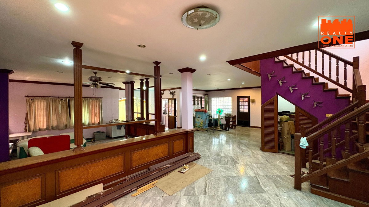 รูป ขายบ้านเดี่ยว ลดาวัลย์ ศรีนครินทร์ (Ladawan Srinakarin) 140 ตารางวา เหมาะแก่การรีโนเวทในแบบของคุณ - รูปที่ 9/16