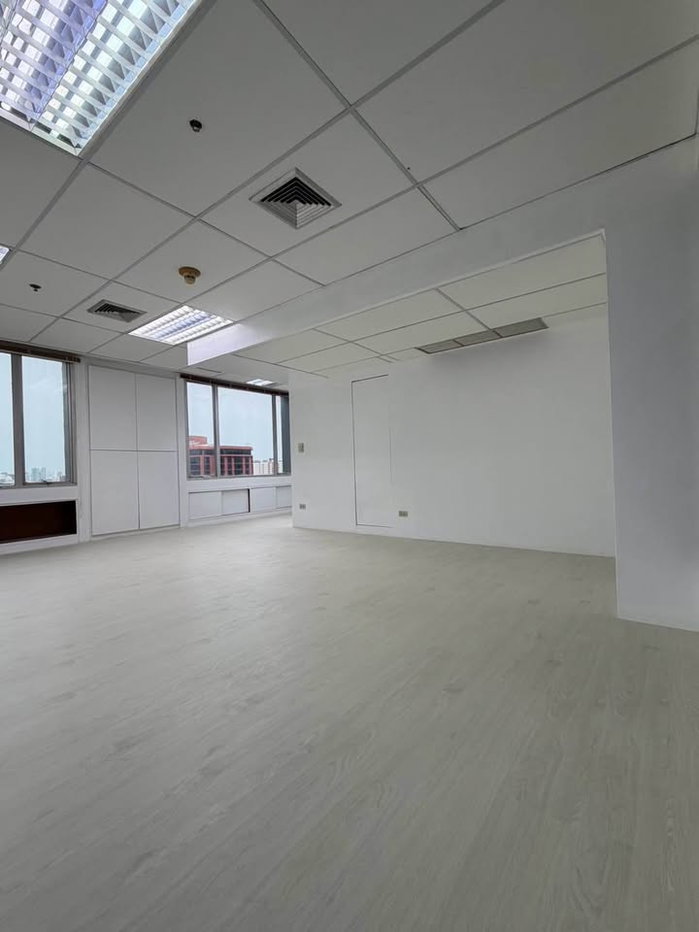 picture #OHR27 Office Space for Rent (93 sq.m.) ð 600m to MRT Huai Khwang - 2/6