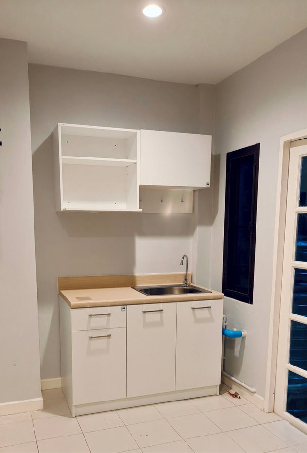 picture Townhome renovated 3 bedrooms 4 bathrooms w/air-con - 13/14