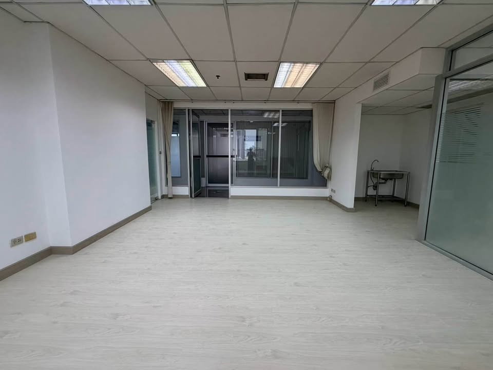 รูป #OHR27 ขายพื้นที่ออฟฟิศ 93 ตร.ม📍600 ม. ถึง MRT ห้วยขวาง - รูปที่ 5/6