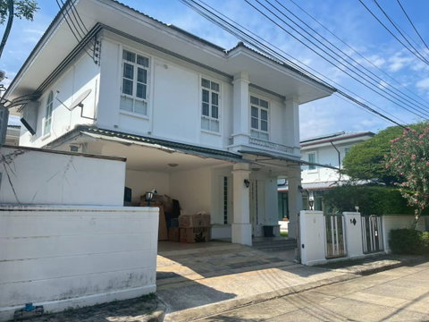 Two Stories Home for Sale,Great location,10 minute to central east villa.
