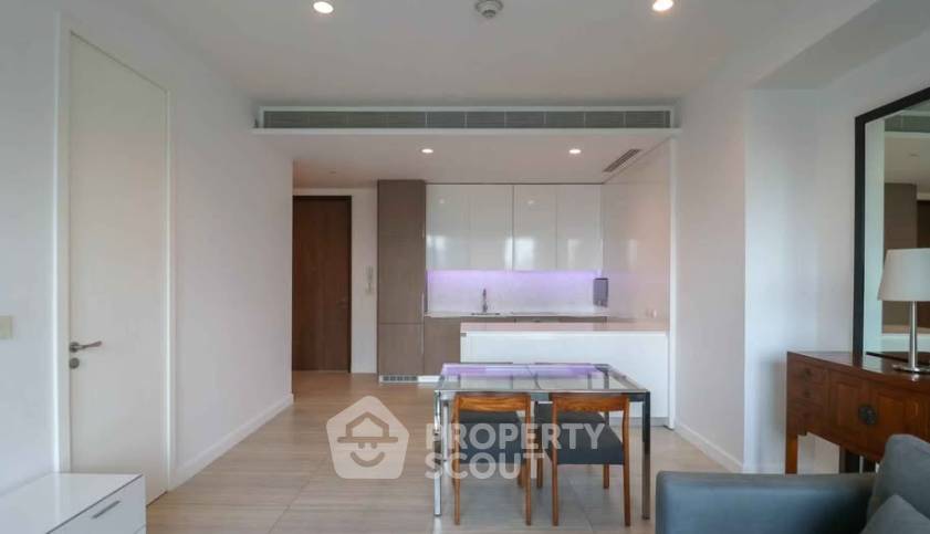 picture Spacious 1-BR 70 Sqm At 185 Rajadamri Near BTS Ratchadamri (ID 3340828) - 4/9