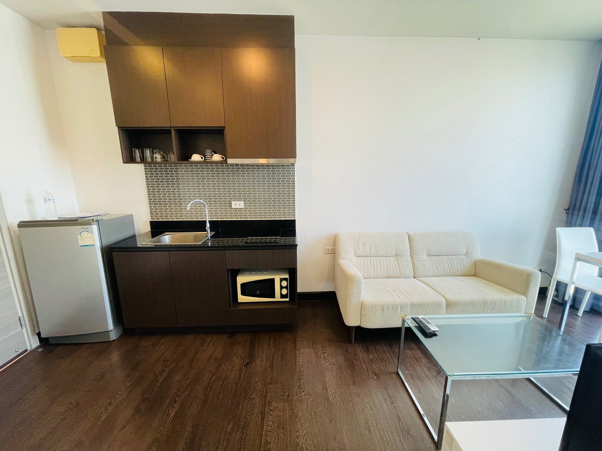 picture Pattaya posh condo for yearly rent - 2/13