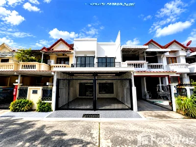 Houses for sale Bangkok : 4 Bedroom House for sale in Sam Sen Nok, Bangkok  6812033
