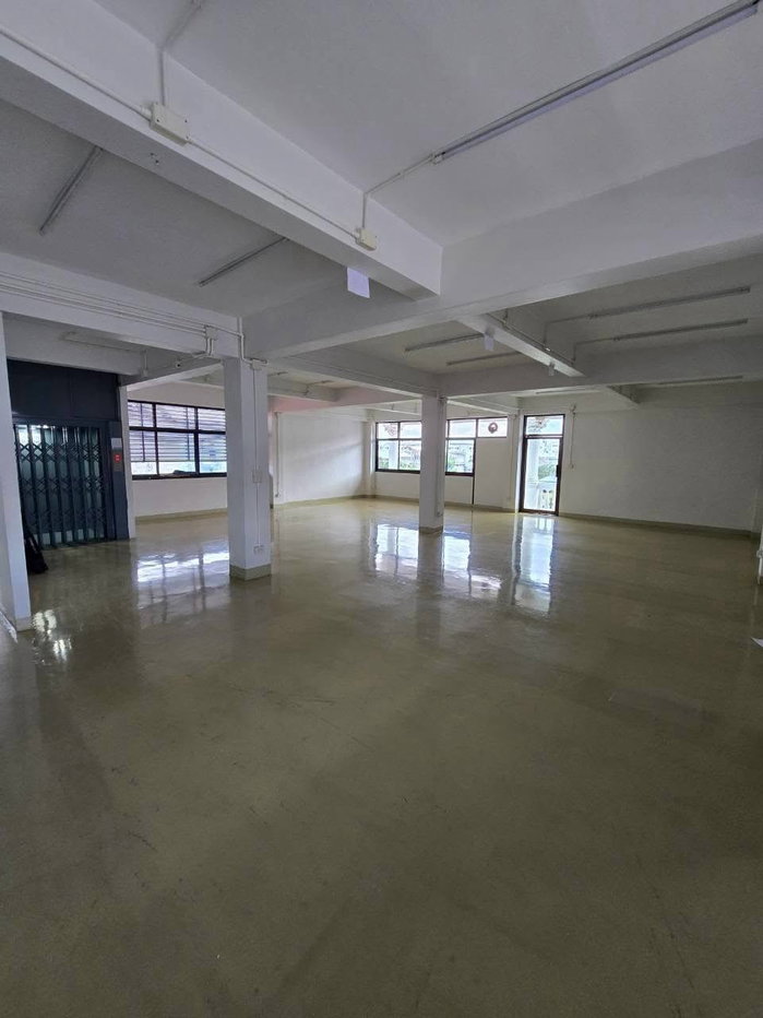 picture #OHR32 4.5-Story Office Building for Rent | Cargo Lift 📍 Pattanakarn–On Nut - 3/13
