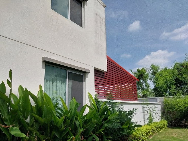 รูป ทาวน์เฮ้าส์ 3 ชั้น ห้องมุม ติดถนนเทพารักษ์ 2.65 ล้าน เจ้าของขายเอง - รูปที่ 8/10
