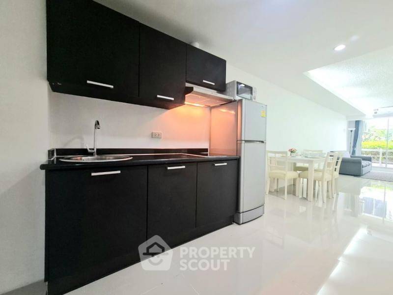 picture Great Value 2-BR Waterford Sukhumvit 50 Condominium, BTS On Nut (ID 1014149) - 9/16
