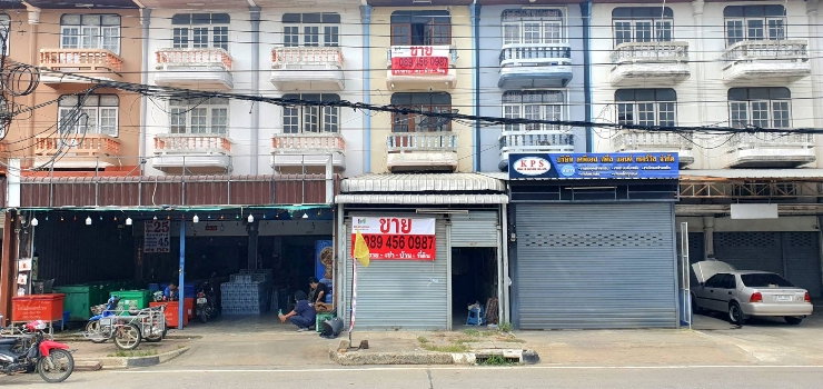 รูป ขายอาคารพาณิชย์ 3ชั้นครึ่ง 21.5 ตรว. ติดถนนใหญ่คอนกรีต4เลน ข้างตลาดเมืองเหน่อ ใกล้โรบินสันสุพรรณ ลดราคาพิเศษ 1.5ล้าน - รูปที่ 2/17