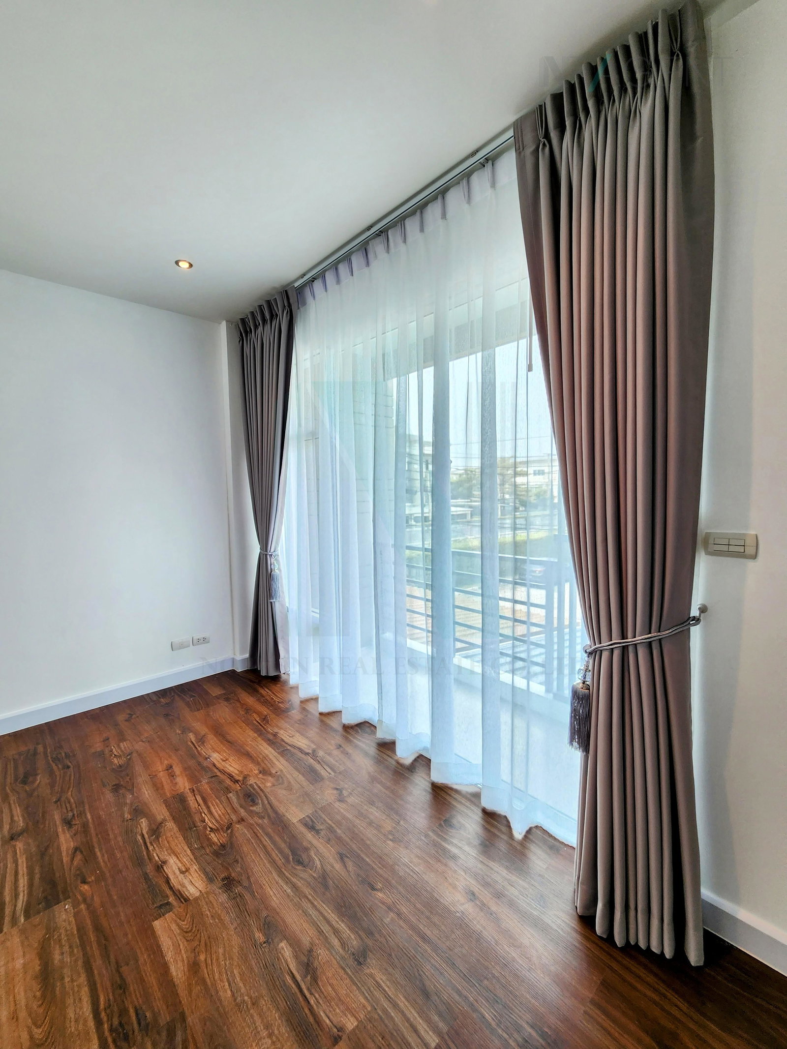 3-bed townhouse for sale, 163 sqm, 21 sq wah, Town Avenue Rama 9