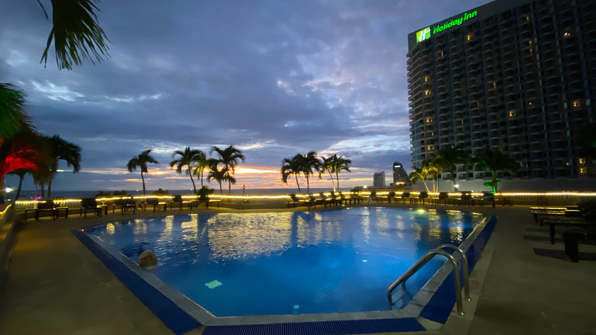 picture Markland Condo – 45 sqm High-Floor Condo Near Pattaya Beach - 20/20