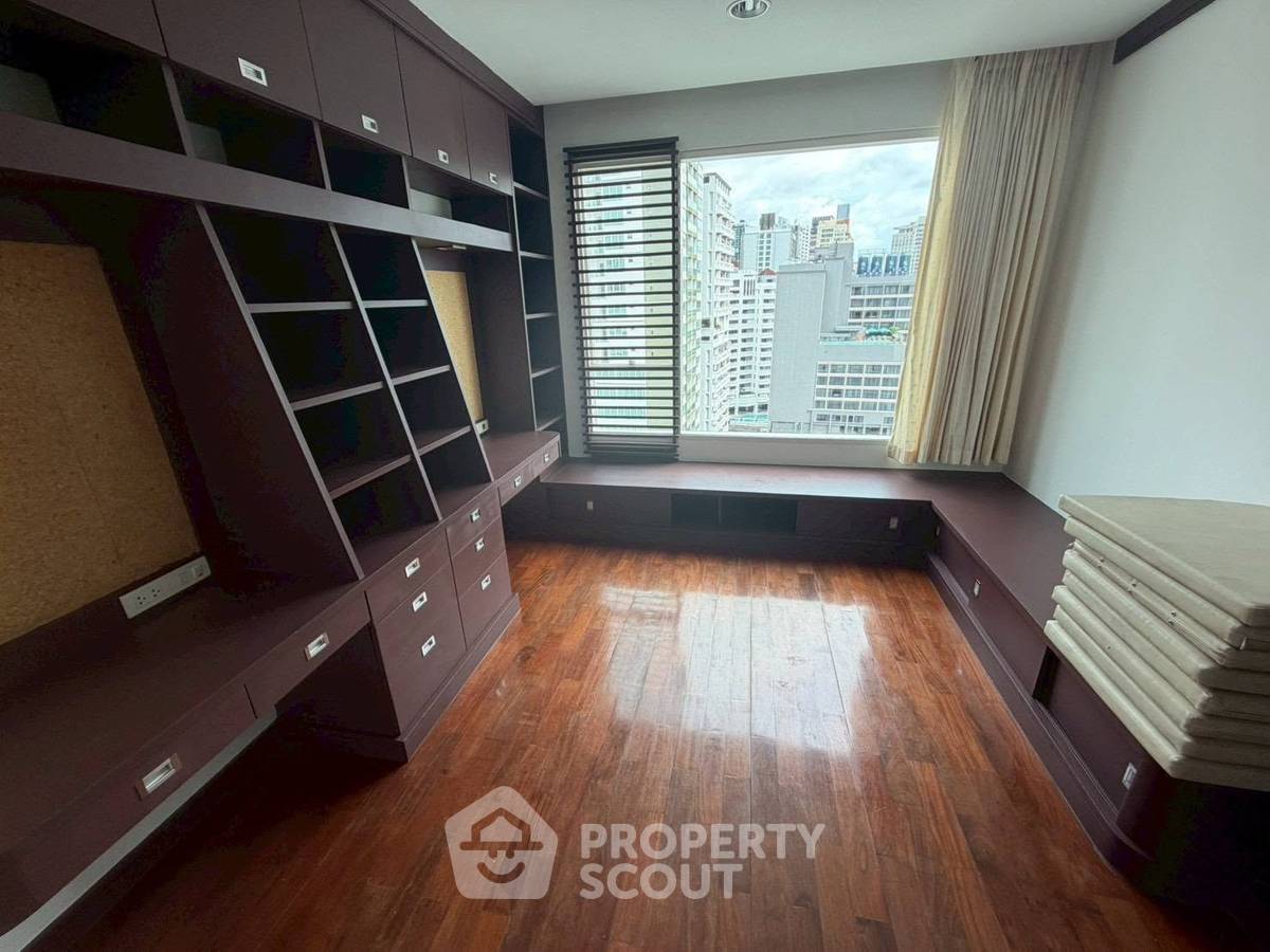 picture 3-BR Condo at Wilshire near BTS Phrom Phong (ID 3343304) - 6/20